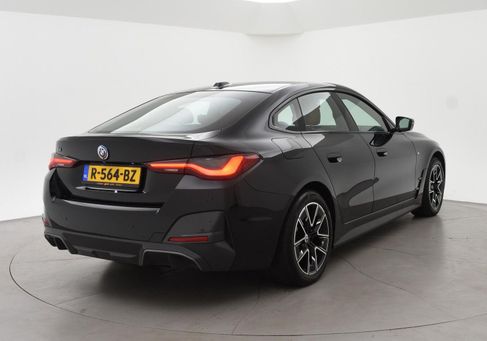 BMW i4, 2022 2