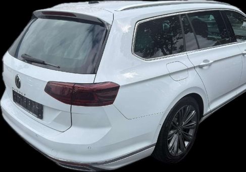 Volkswagen Passat Variant, 2023 3