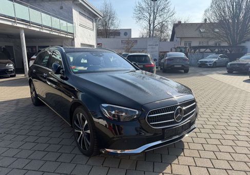 Mercedes-Benz E 300, 2023