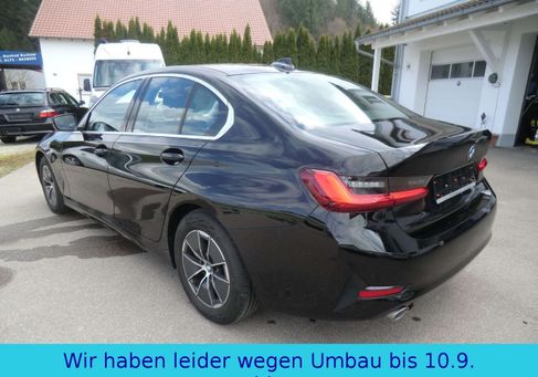 BMW 318, 2022