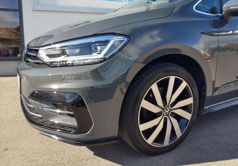 Volkswagen Touran, 2022 3
