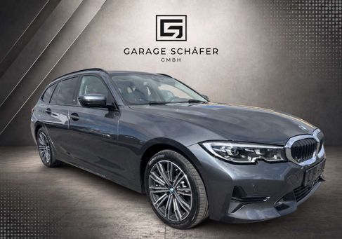 BMW 330, 2021
