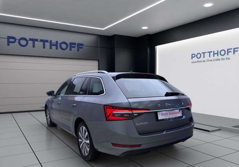 Skoda Superb, 2022