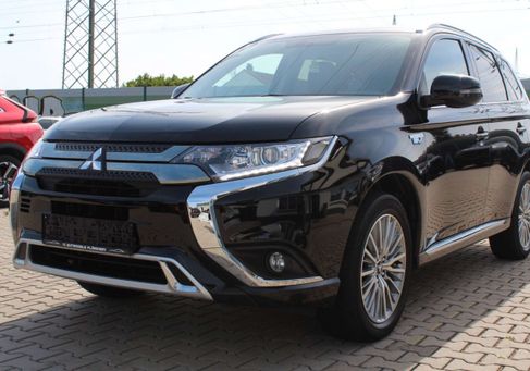 Mitsubishi Outlander, 2021