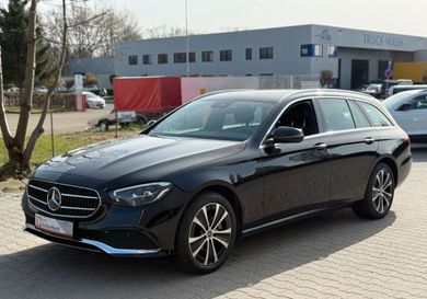 Mercedes-Benz E 300, 2022