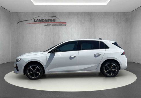 Opel Astra, 2024