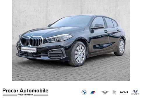 BMW 118, 2022