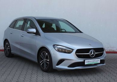 Mercedes-Benz B 180, 2025
