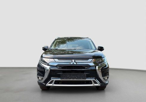 Mitsubishi Outlander, 2020