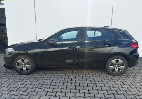 BMW 118, 2023