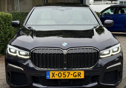 BMW 745, 2019