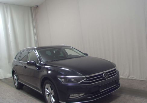 Volkswagen Passat, 2022