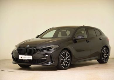 BMW 118, 2024
