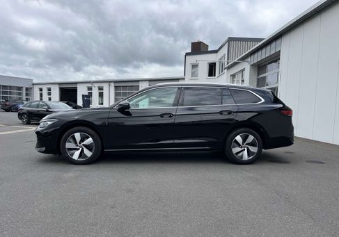 Volkswagen Passat Variant, 2024 2