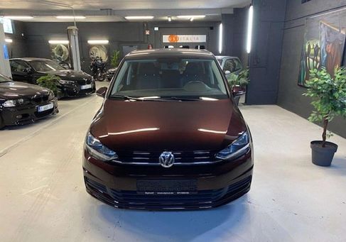 Volkswagen Touran, 2019 2