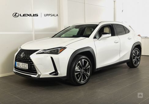 Lexus UX, 2024