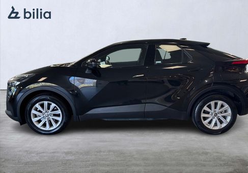 Toyota C-HR, 2025 3
