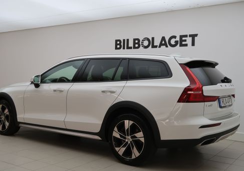 Volvo V60 Cross Country, 2019