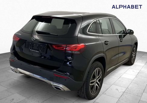 Mercedes-Benz GLA 220, 2023 2