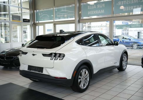 Ford Mustang Mach-E, 2021