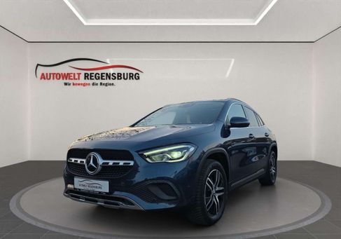Mercedes-Benz GLA 200, 2021