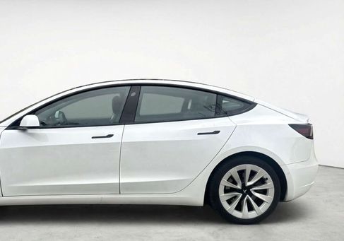 Tesla Model 3, 2021