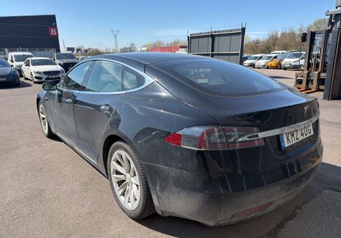 Tesla Model S, 2020