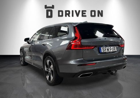 Volvo V60 Cross Country, 2020 3