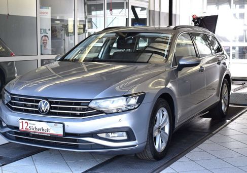 Volkswagen Passat, 2021