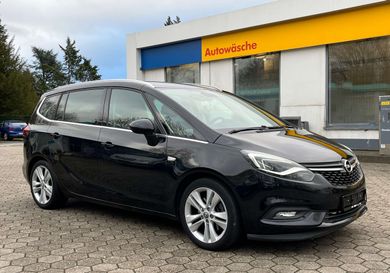 Opel Zafira, 2018