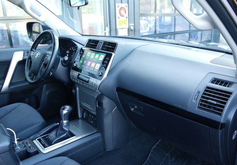 Toyota Land Cruiser, 2022