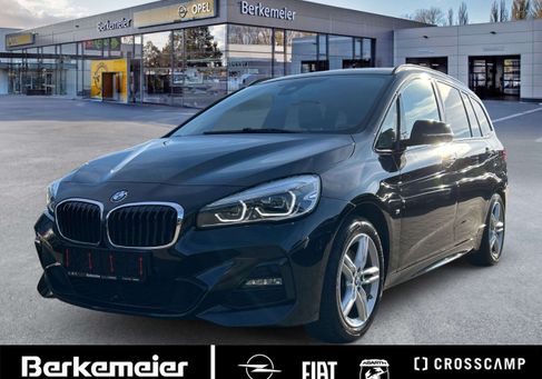 BMW 218, 2022