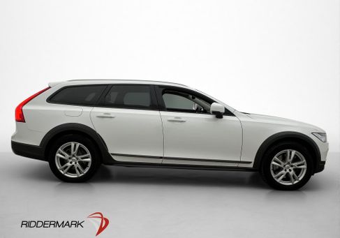 Volvo V90 Cross Country, 2020