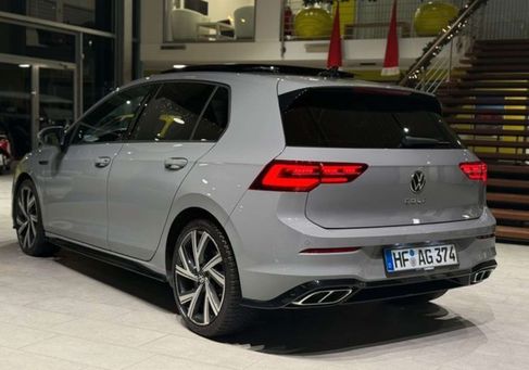 Volkswagen Golf, 2024 3