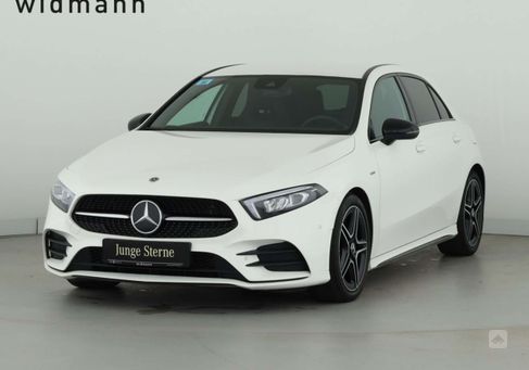 Mercedes-Benz A 180, 2021