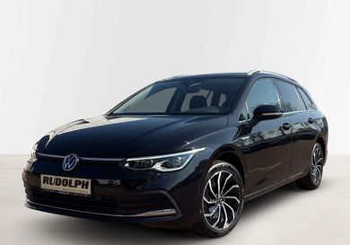 Volkswagen Golf, 2022