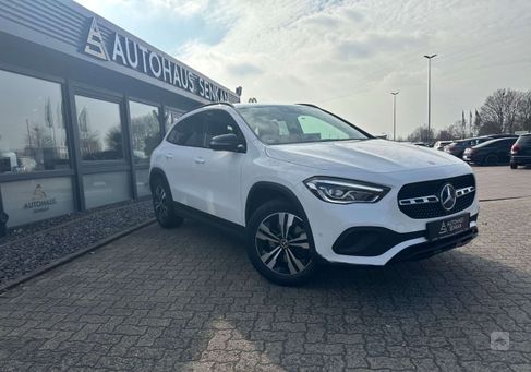 Mercedes-Benz GLA 250, 2021