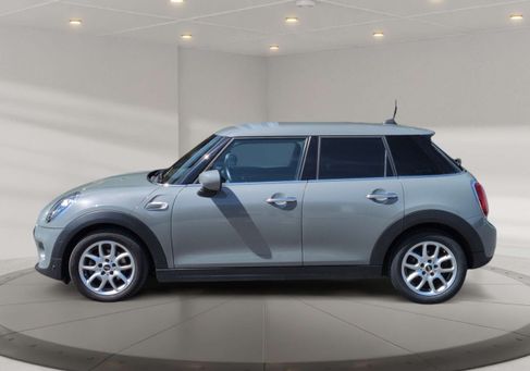 MINI ONE, 2020