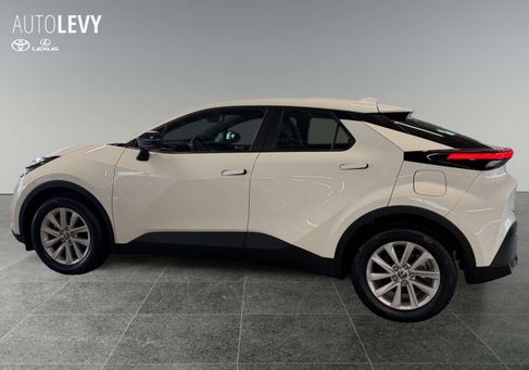 Toyota C-HR, 2024 3