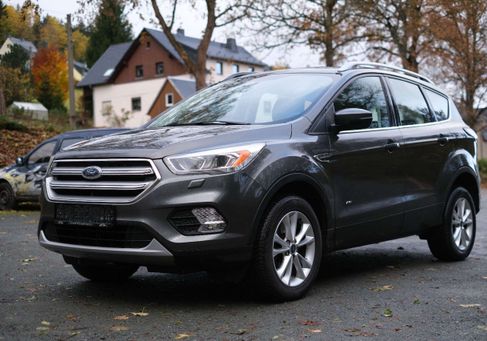 Ford Kuga, 2017
