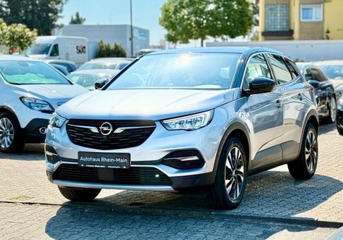 Opel Grandland X, 2020 3