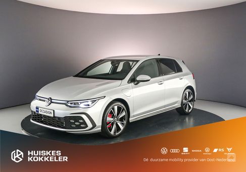 Volkswagen Golf, 2022