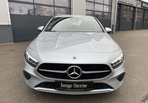 Mercedes-Benz A 200, 2024