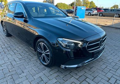 Mercedes-Benz E 220, 2021