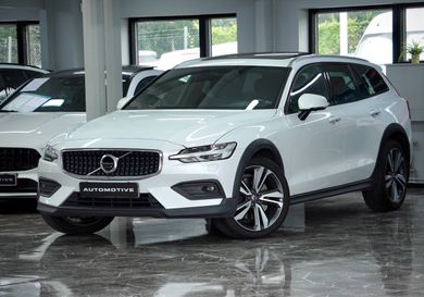Volvo V60 Cross Country, 2019