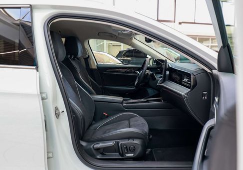 Volkswagen Passat, 2024