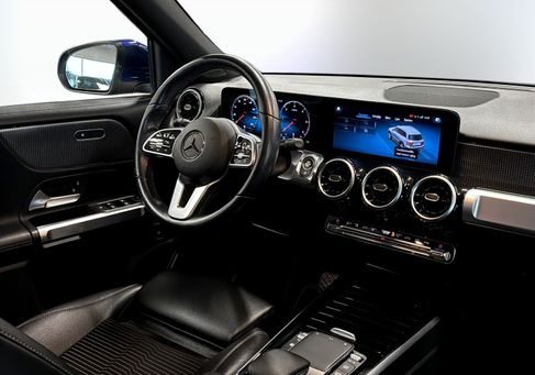 Mercedes-Benz GLB 200, 2023 3