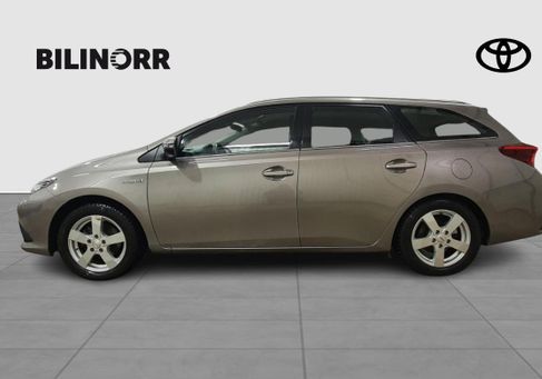 Toyota Auris Touring Sports, 2016