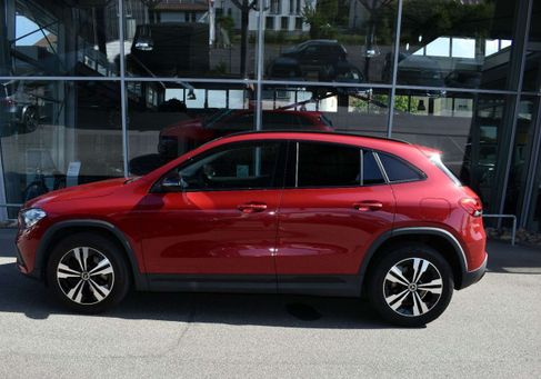 Mercedes-Benz GLA 220, 2020