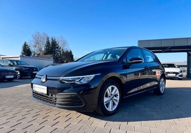 Volkswagen Golf, 2022